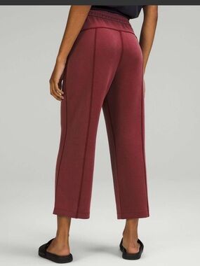 lululemon athletica Softstreme High-Rise Straight Leg Crop - Red Merlot size 8